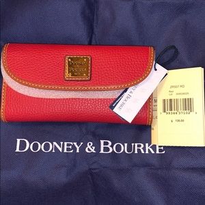 RED PEBBLE GRAIN dooney and Bourke NWT NIB wallet